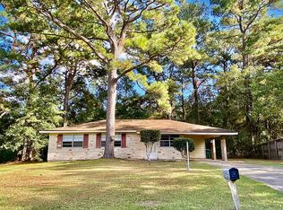 208 Barbara Cir, Ocean Springs, MS 39564