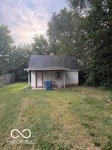 1st image of 1431 S Tibbs Ave