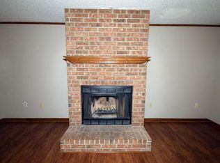 135 Eve Ln, Conway, AR 72034