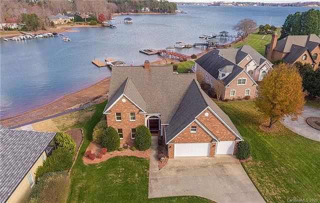 1st image of 1212 Eaglecrest Dr