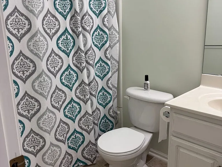 136 Madelia Pl — Photo 44