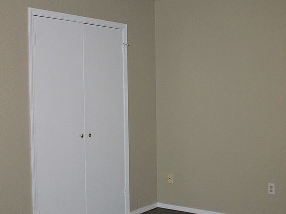 5th image of 8511 Justin Pl