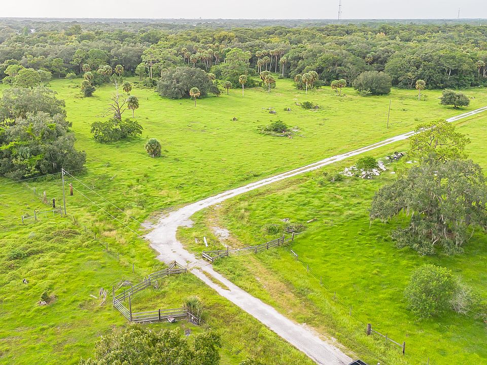 2985 SE 59th Boulevard, Okeechobee, FL 34974 | Zillow