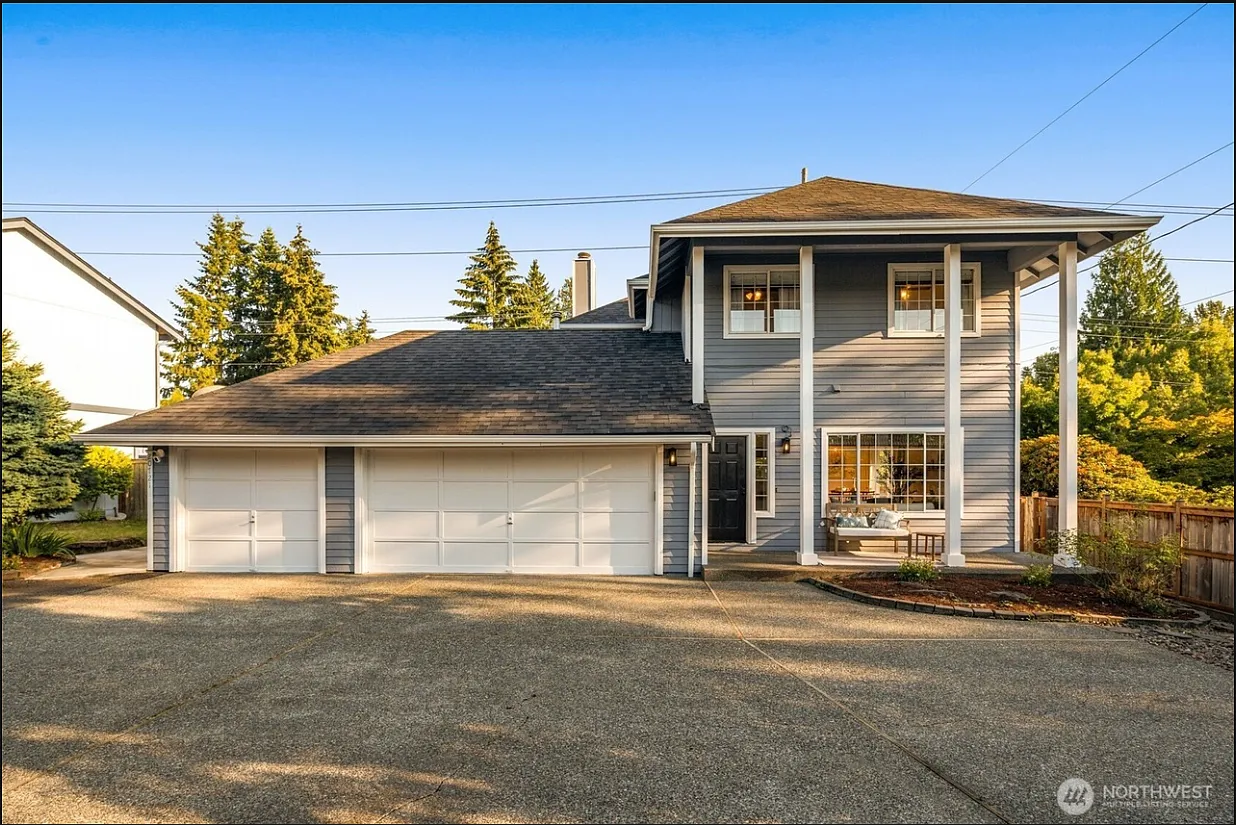 4 bed, 2.5 bath, 1900 sqft, $3,500 — Photo 1