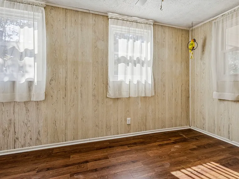 2634 Hugh Edwards Dr — Photo 6