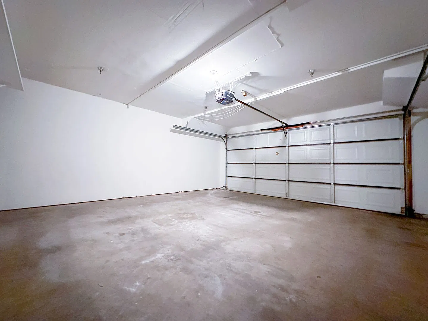 1122 N. Stoneman Ave — Photo 3