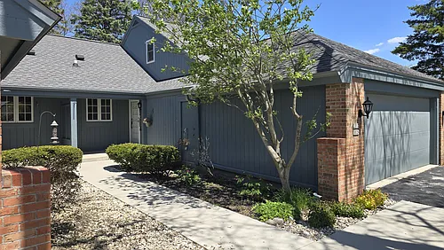 2112 W Quincy Ct Photo 1