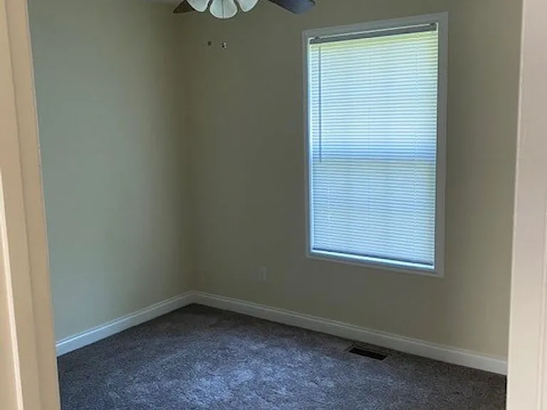 811 Oliver Rd — Photo 13