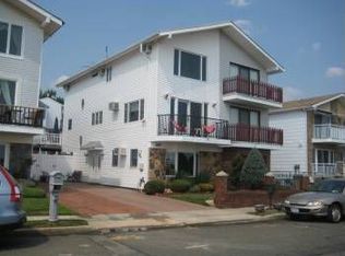 1052 Annadale Rd, Staten Island, NY 10312