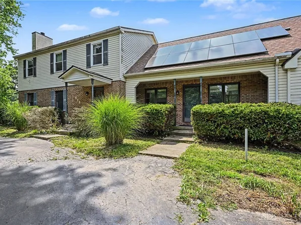 411 Darst Rd, Dayton, OH 45440