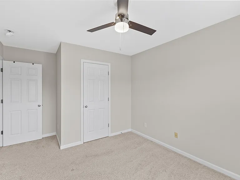 611 Carlton Commons Ln #1 — Photo 36