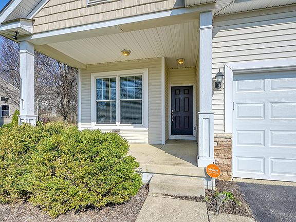 3rd image of 2798 Marcellus Dr
