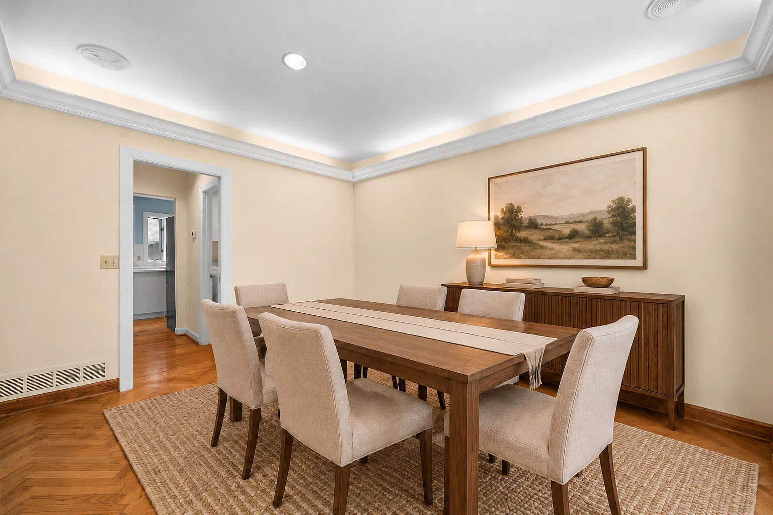 3 bed, 3.5 bath, 3152 sqft, $6,000 — Photo 4