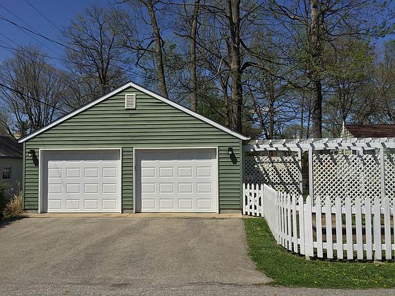 2nd image of 6002 Kingsley Dr