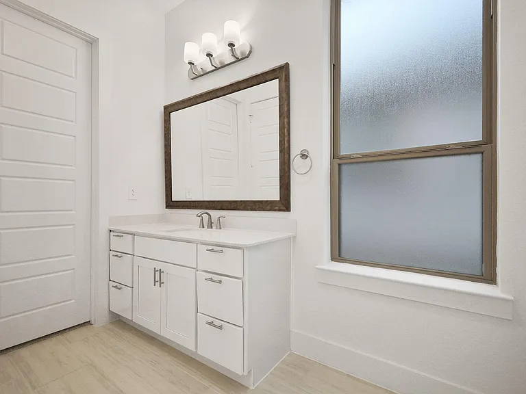 8218 Vitex Ave — Photo 22