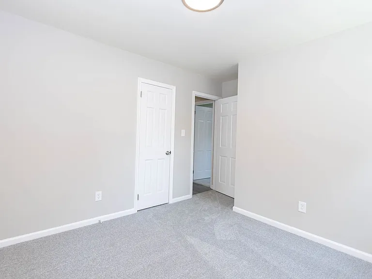 724 Lucas Creek Rd — Photo 15