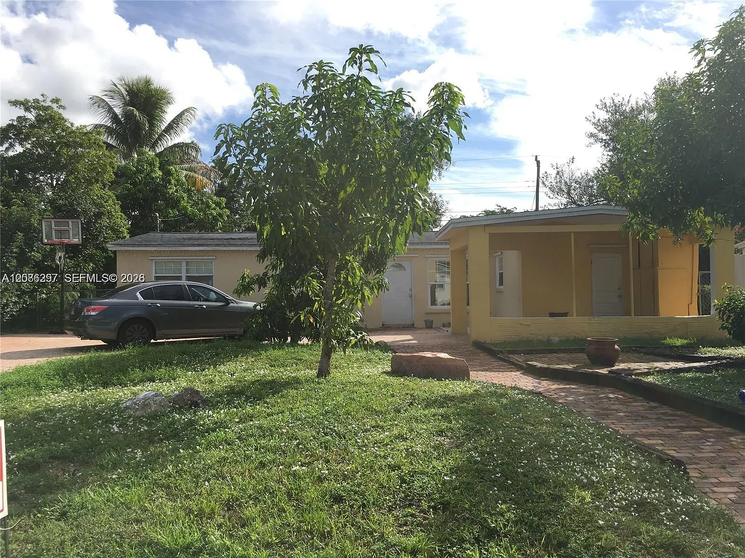 Heritage Estates Sec One — Photo 1