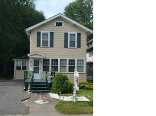 997 Edgemere Dr, Rochester, NY 14612