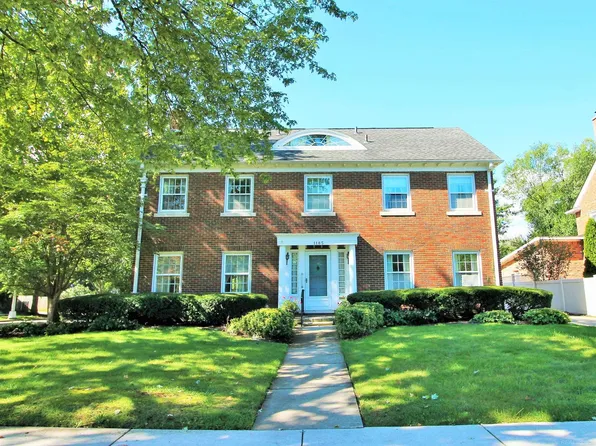 1105 Harvard Rd, Grosse Pointe Park, MI 48230