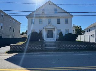 61 Plain St APT 1F, Taunton, MA 02780