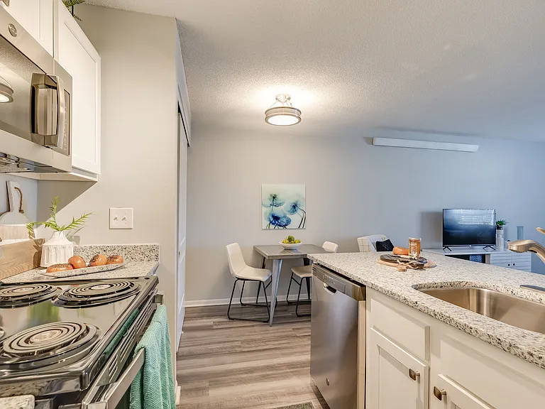Pierpont Apartments — Photo 8