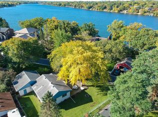 457 W Horseshoe Dr, Saint Paul, MN 55126