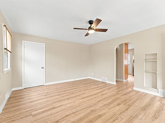 5th image of 3129 Churchview Ave