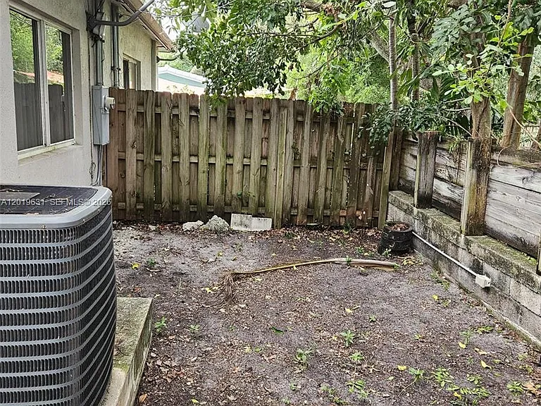 1517 NE 3rd Ave #0 — Photo 18
