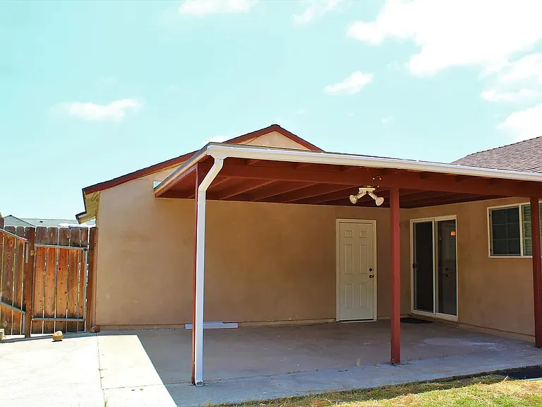 2750 Dahlia Ave — Photo 13