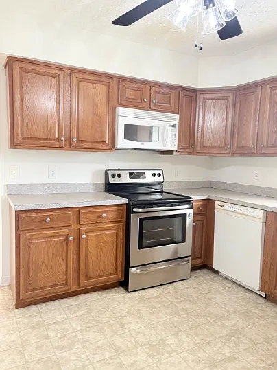 24 Rosette Ln #102 — Photo 7