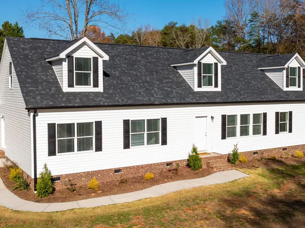 7039 Executive Cir, Denver, NC 28037