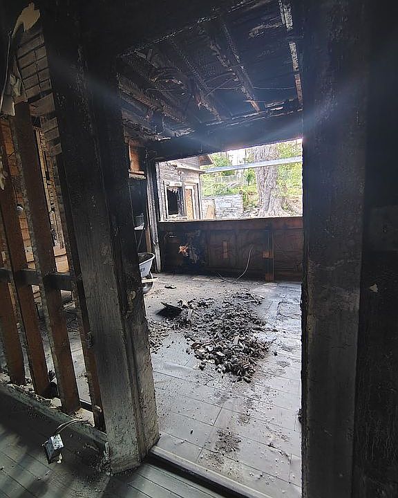2nd image of 200 Mound St