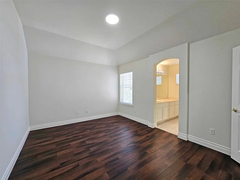 10623 Winchelsea Dr — Photo 15