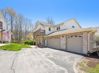 9235 S 54th St, Franklin, WI 53132
