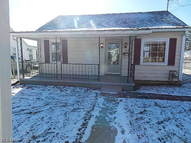 1st image of 758 Alfred St