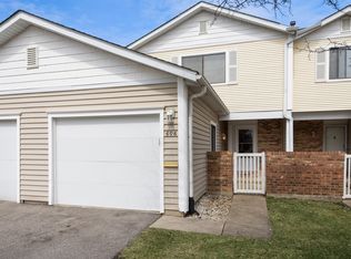 606 Bayview Pt, Schaumburg, IL 60194