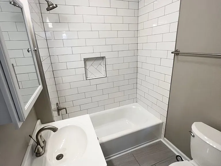 1328 Diana St — Photo 13