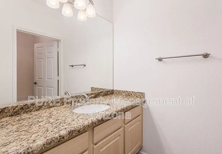420 W 1st St #321 — Photo 10
