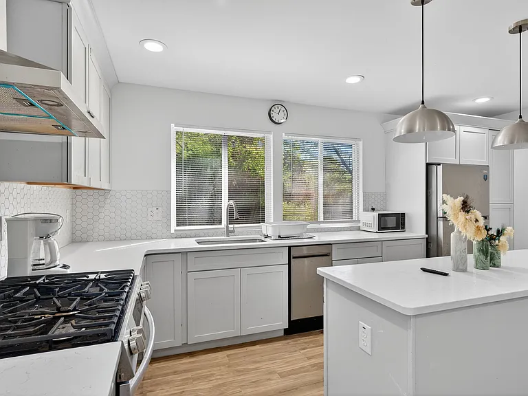 2358 Vorhof Dr — Photo 15
