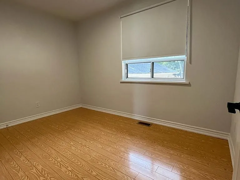 254 Hillside Dr #UPPER LEVEL — Photo 4