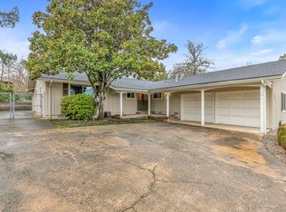 557 Girard Cir, Medford, OR 97504