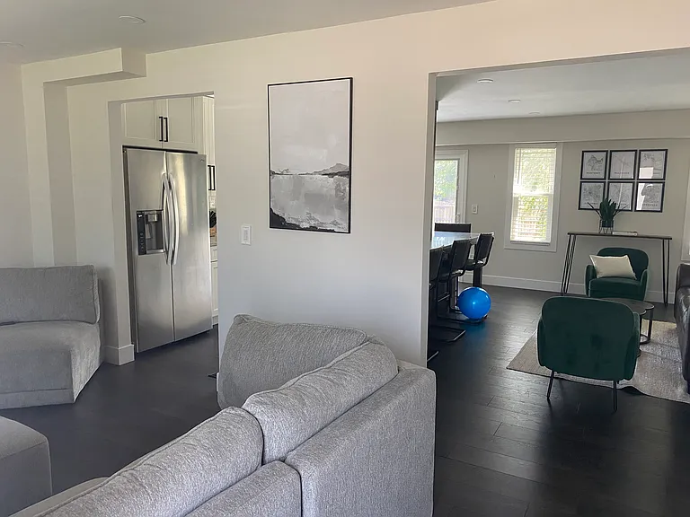 1120 Crimson Ct — Photo 2