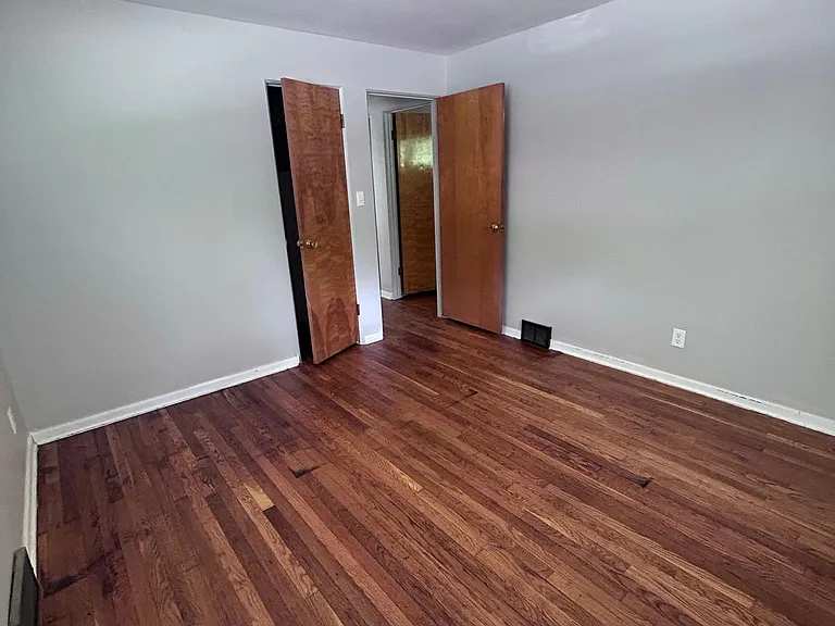 510 N 12th St — Photo 9