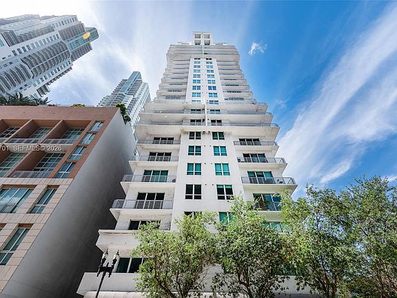 2nd image of 234 NE 3rd St APT 1703