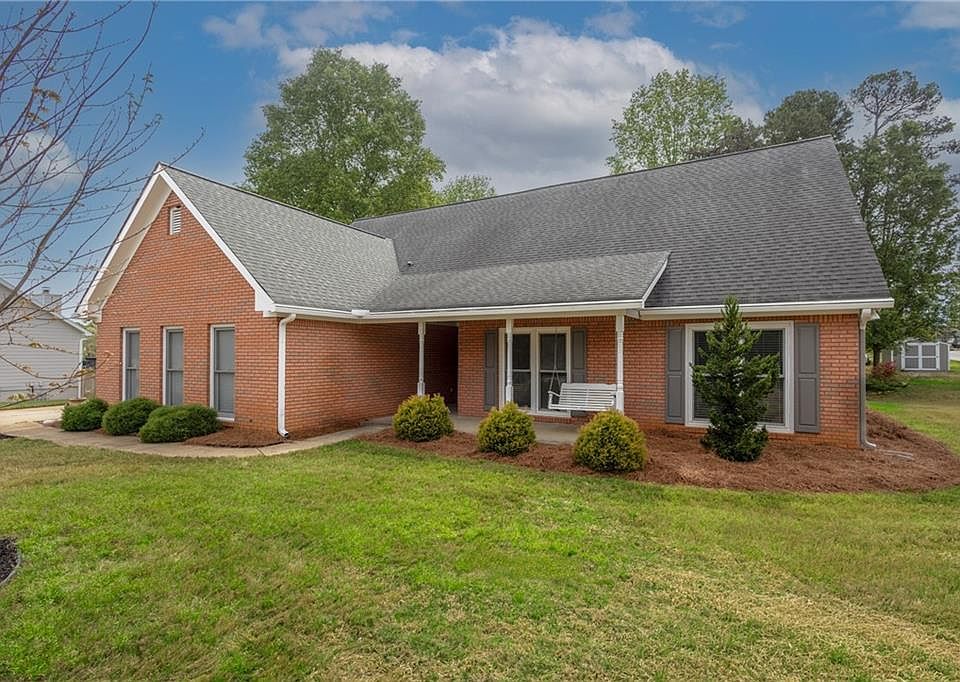 1st image of 5602 Ivy Green Dr