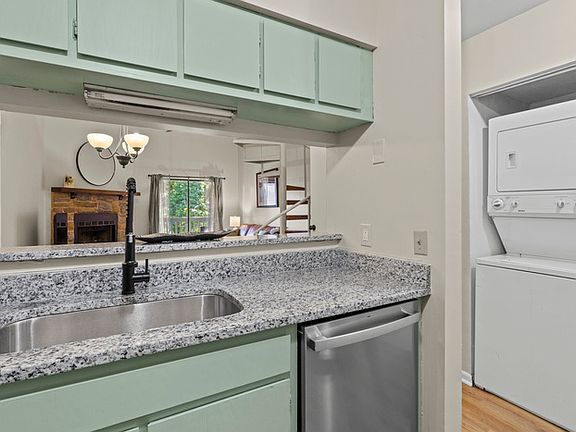 5th image of 405 Harbison Blvd APT 525