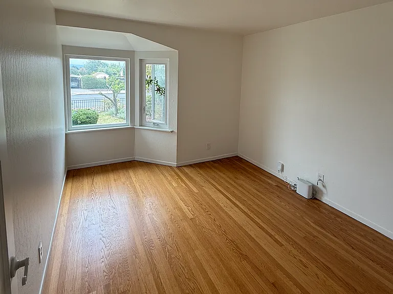 131 Foster Rd — Photo 13