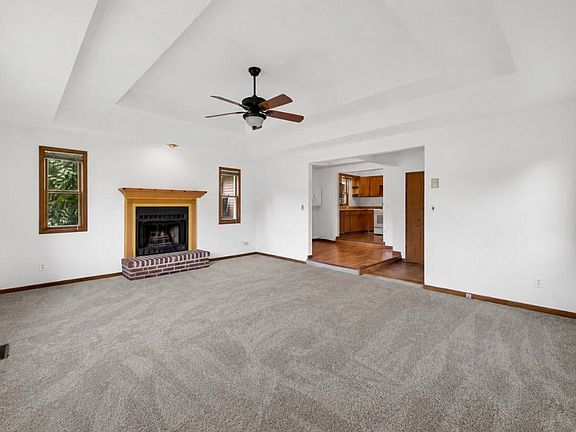 2nd image of 2696 Edgewood St