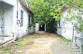 4th image of 1410 N Sabinas St