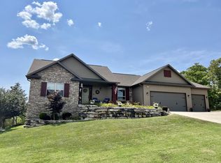 1057 Forest Lake Dr, Branson West, MO 65737